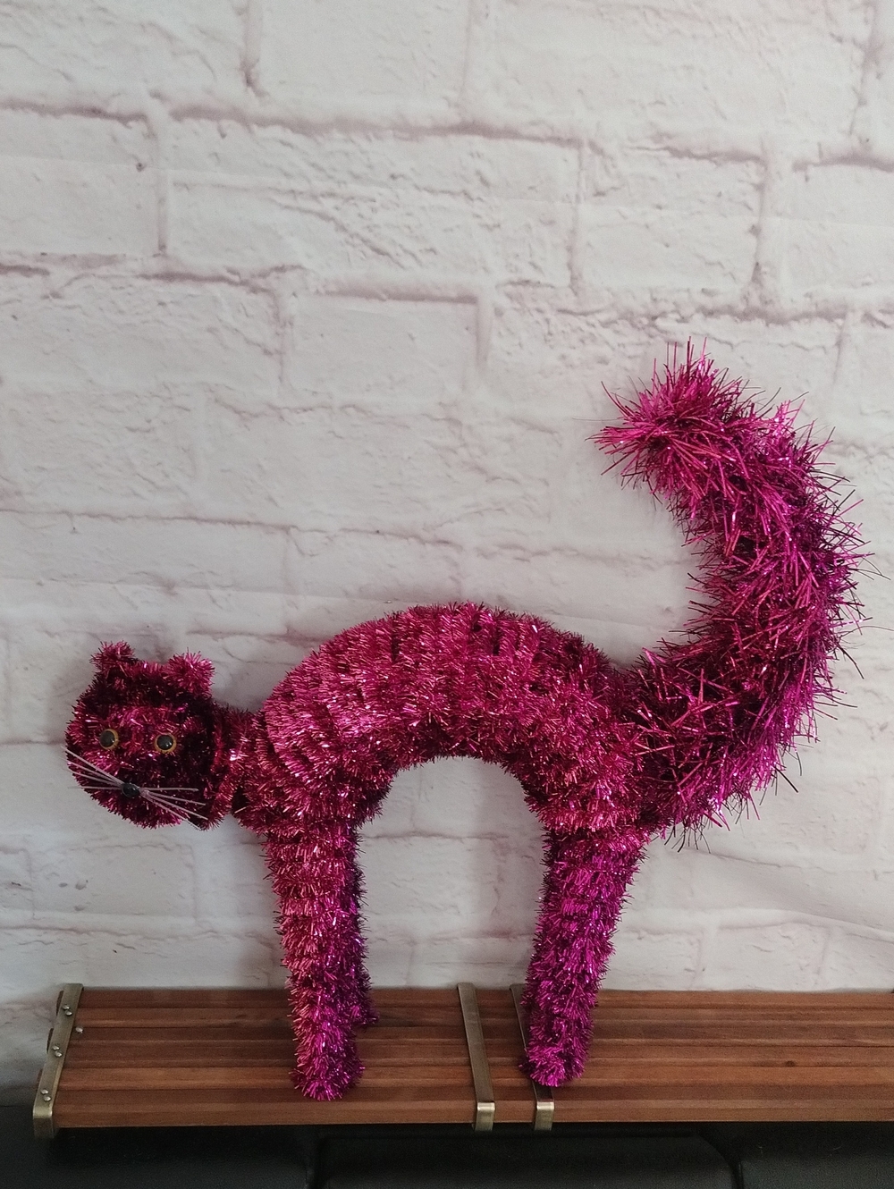 Festive Pink Cat Tinsel Décor - Decorative Cat Figure